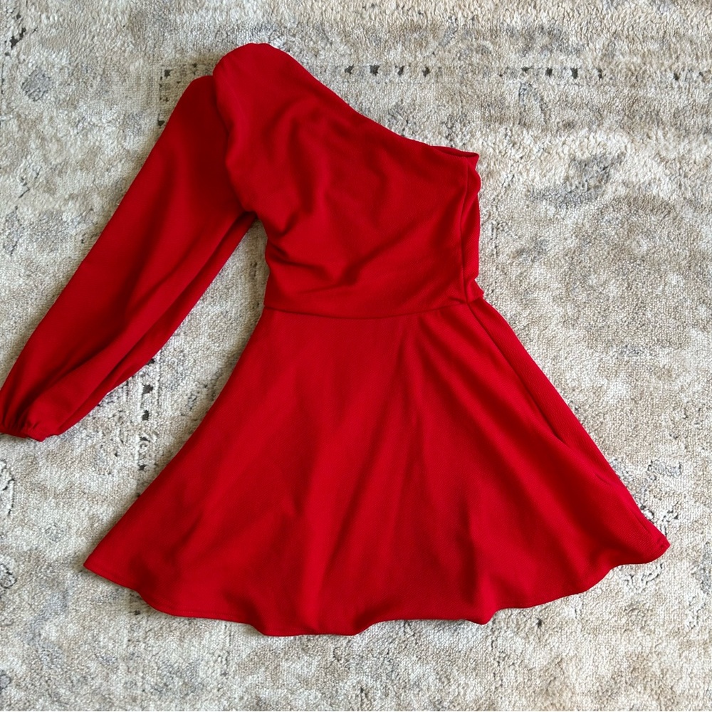Boohoo Petite - One sleeve mini dress